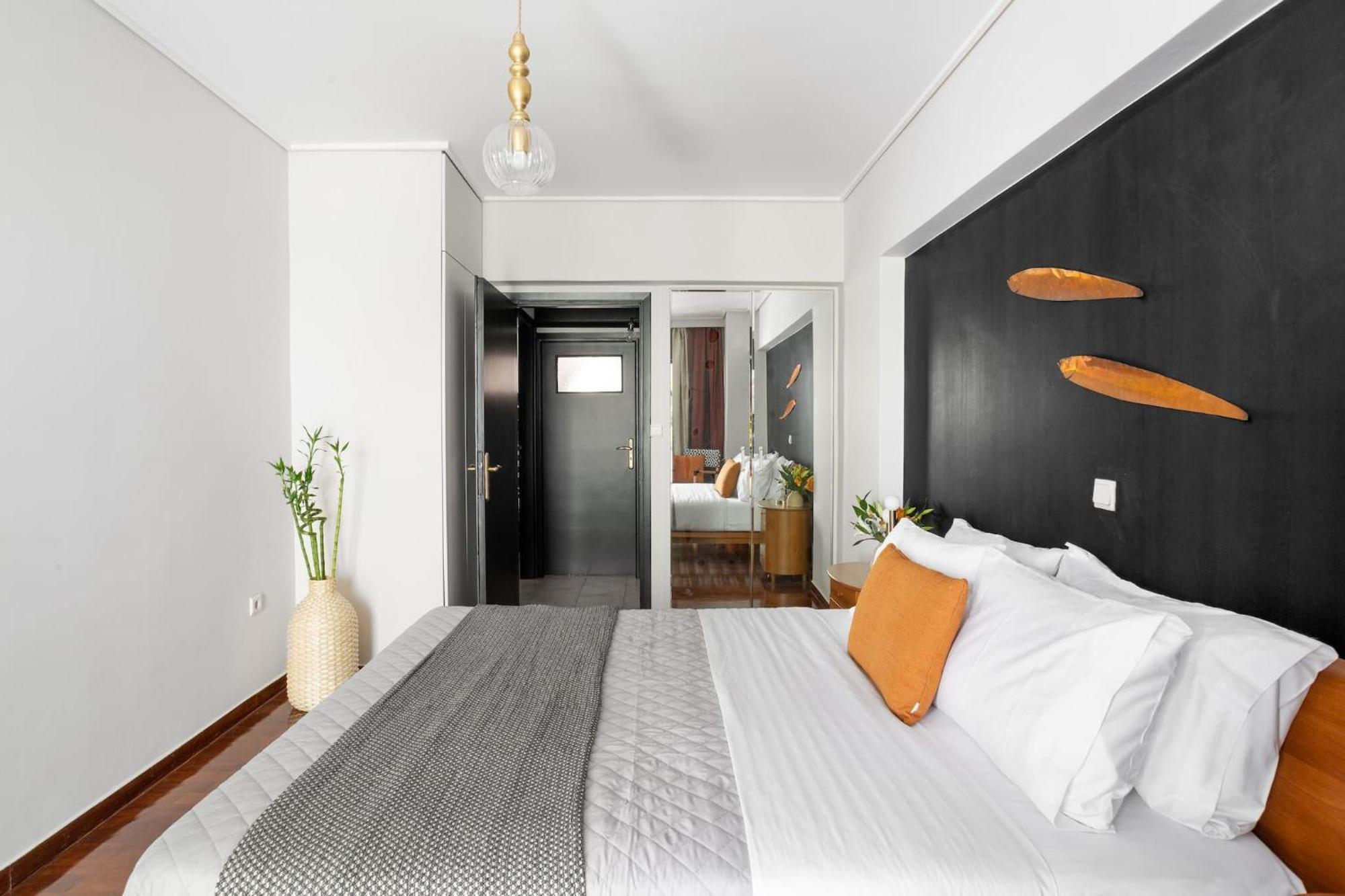 Fresh Detailed Stylish Apartment At Acropolis Афины Экстерьер фото